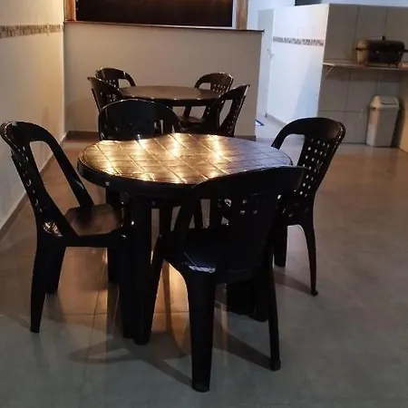 Casa Da Familia Em Aparecida Tv Wi Fi 4 Banheiros A 5 Min Da Basilica Villa Exterior photo