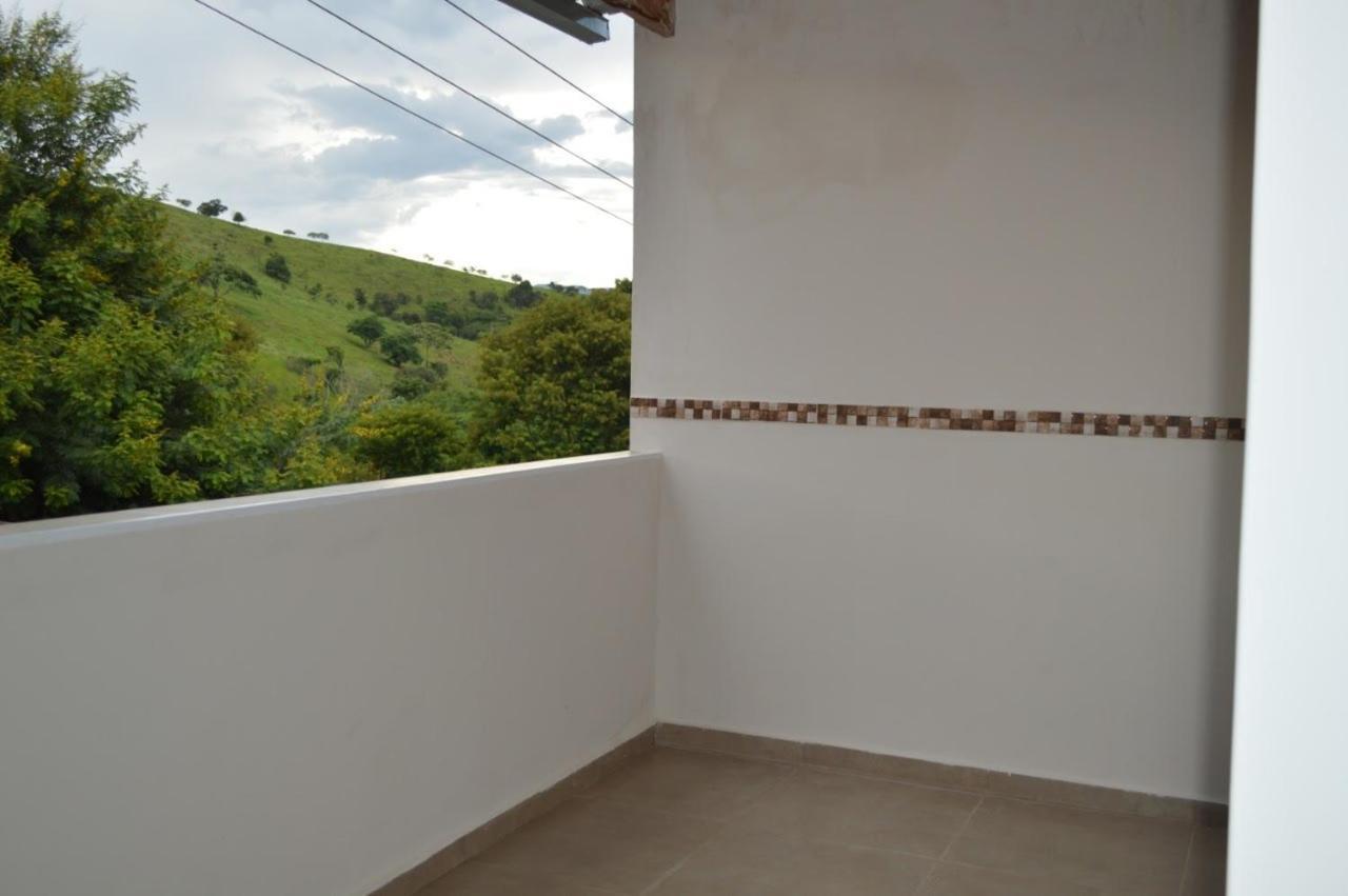 Casa Da Familia Em Aparecida Tv Wi Fi 4 Banheiros A 5 Min Da Basilica Holiday home