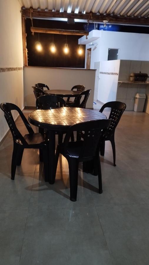 Casa Da Familia Em Aparecida Tv Wi Fi 4 Banheiros A 5 Min Da Basilica Holiday home